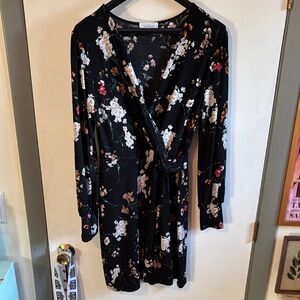 Kaileigh Black and White Floral Long Sleeve Dress